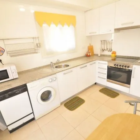 Moderna 8 Personas En * Cambrils