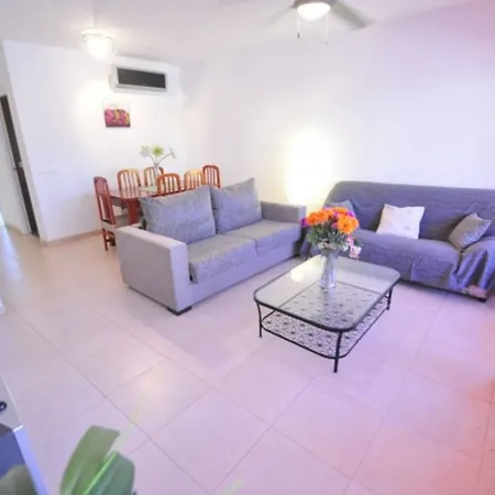 Moderna 8 Personas En Cambrils